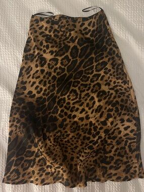 Lulu's Leopard Print Midi Satin skirt